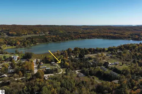 512 S Lake Shore Dr, Lake Leelanau, MI 49653