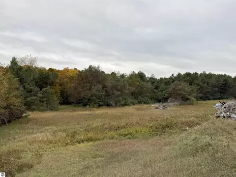 5407 S Good Harbor Trl, Cedar, MI 49621 photo 33