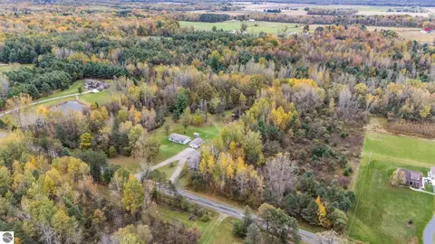 View/Area - 1568 E Hull Rd, Hope, MI 48628 photo 5 of 8