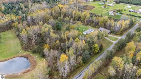 View/Area - 1568 E Hull Rd, Hope, MI 48628 photo 6 of 8