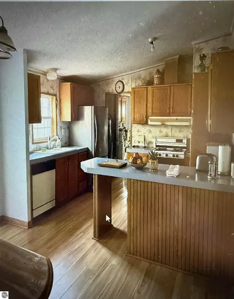 Kitchen - 1568 E Hull Rd, Hope, MI 48628 photo 1 of 1