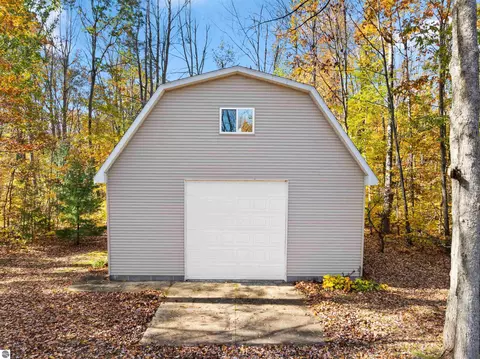 7509 Arrowroot, Gaylord, MI 49735 | MLS# 1951912 | 53 Photos - Movoto