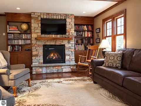 Living - 101 Maple St, Grayling, MI 49738 photo 1 of 2