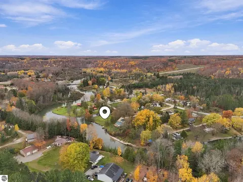 Ottawa Drive, Mesick, MI 49668 photo 2