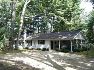 8096 Poplar Ln, Reading, MI 49274 photo 3