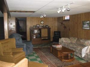8317 Leecrest Blvd, Onekama, MI 49675 photo 13