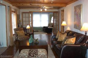 210 E Ash St, Three Oaks, MI 49128 photo 6