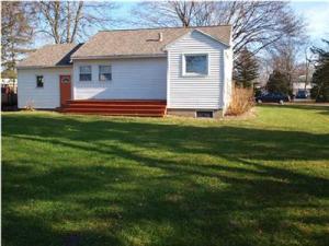 310 N West St, Lowell, MI 49331 photo 4