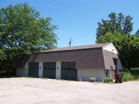 9390 Bailey Dr NE, Ada, MI 49301 photo 3