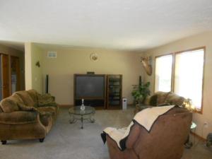 2196 N Marble, Belding, MI 48809 photo 3