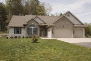 10569 N 16th St, Plainwell, MI 49080 photo 1