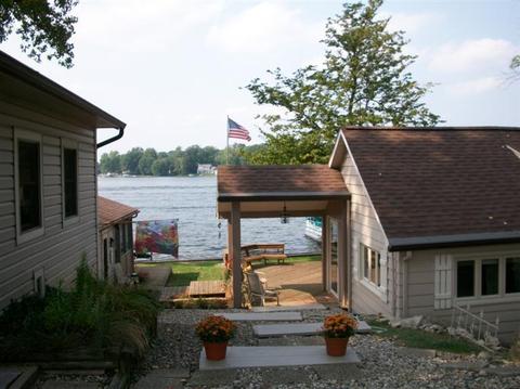 10868 Longpoint Dr, Plainwell, MI 49080 photo 3