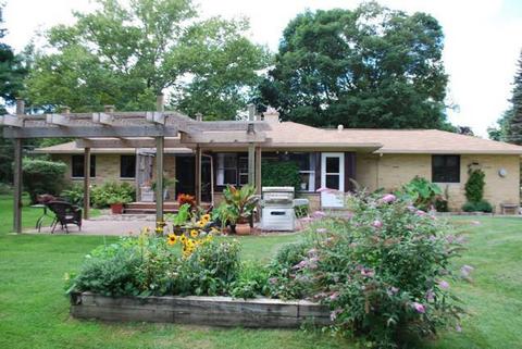 8478 N 40th St, Augusta, MI 49012 photo 2