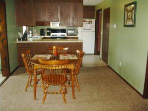 18581 M-86, Three Rivers, MI 49093 photo 3