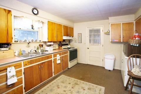 672 Melrose St, Plainwell, MI 49080 photo 7