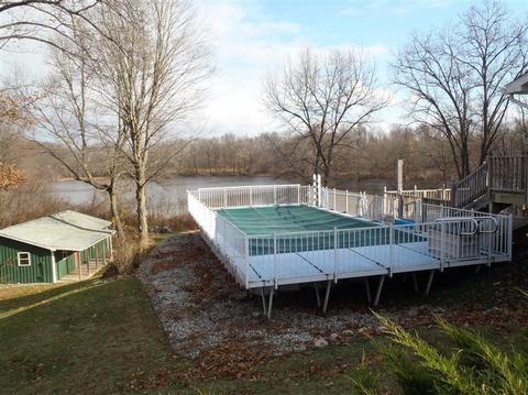 626 Mill St, Concord, MI 49237 photo 2