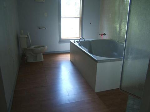 834 109th Ave, Plainwell, MI 49080 photo 5
