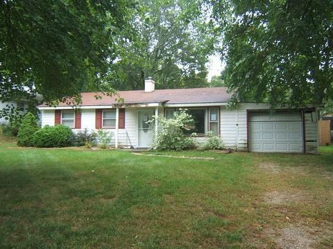 131 S Sunset St, Plainwell, MI 49080 photo 1
