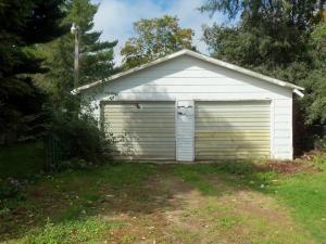 415 S Matteson, Bronson, MI 49028 photo 2