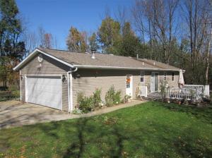 11645 Lindsey Rd, Plainwell, MI 49080 photo 2