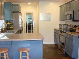 7691 Pinecone Ct, Whitehall, MI 49461 photo 2