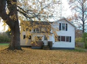 27181 White St, Cassopolis, MI 49031 photo 2
