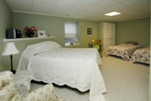 7974 Foxboro Ln, Augusta, MI 49012 photo 20