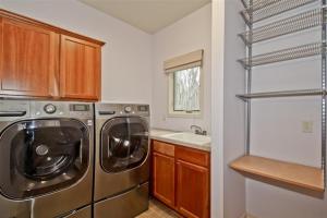 8945 Conservancy Dr NE, Ada, MI 49301 photo 14