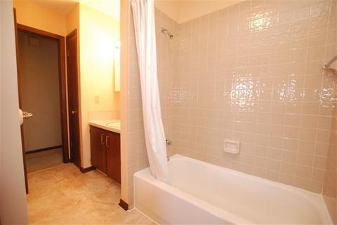 549 Adapointe Dr SE, Ada, MI 49301 photo 14