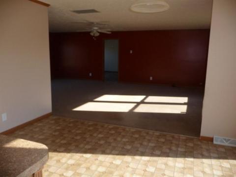 2090 E Maple Rd, Clare, MI 48617 photo 6