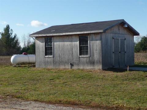 2090 E Maple Rd, Clare, MI 48617 photo 15
