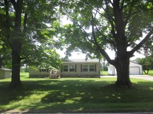840 E Fenwick Rd, Fenwick, MI 48834 photo 1