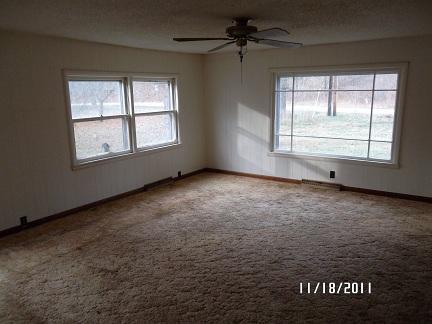4152 E Ave, Kalamazoo, MI 49004 photo 2
