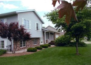 651 Apache Dr, Fremont, MI 49412 photo 2