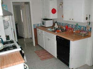 41 E Mark St, Sparta, MI 49345 photo 4