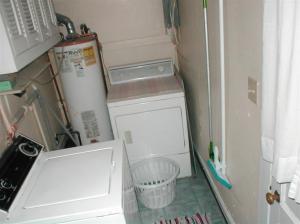 41 E Mark St, Sparta, MI 49345 photo 9