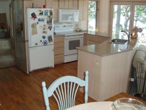 2287 S Apache Dr, Shelby, MI 49455 photo 3