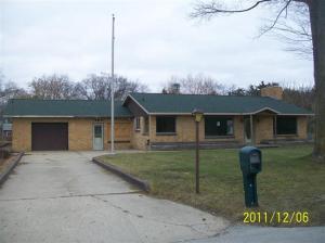 710 E River St, Whitehall, MI 49461 photo 1