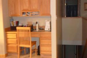 1828 Railside Ct, Dorr, MI 49323 photo 9