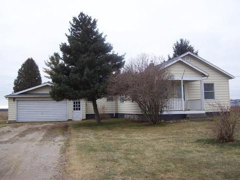 8250 E Battle Rd, Clare, MI 48617 photo 1