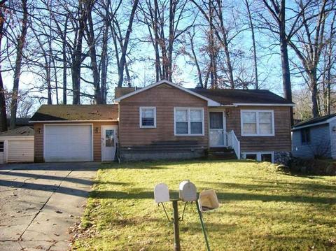 819 Park St, Belding, MI 48809 photo 1