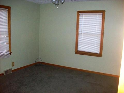 819 Park St, Belding, MI 48809 photo 11
