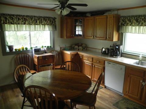 13870 E Rs, Scotts, MI 49088 photo 2