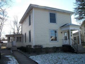 337 Adams St, Ionia, MI 48846 photo 1
