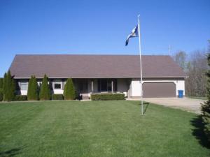 1096 11th St, Plainwell, MI 49080 photo 1