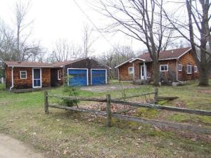 8656 Peninsula St, Evart, MI 49631 photo 1