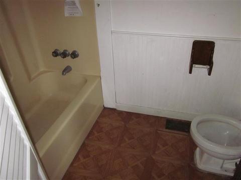504 S Hooker Ave, Three Rivers, MI 49093 photo 7