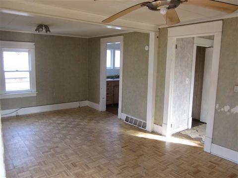504 S Hooker Ave, Three Rivers, MI 49093 photo 3