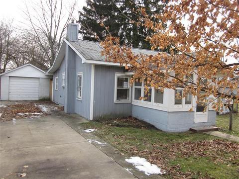 504 S Hooker Ave, Three Rivers, MI 49093 photo 1
