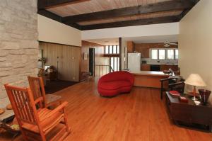 10811 E Op Ave, Scotts, MI 49088 photo 3